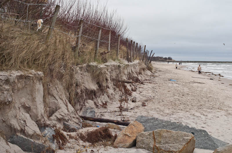 Zniszczona plaża wchodnia w Ustce - ustka24.info