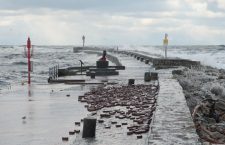 Zniszczenia po sztormie "Alex" - ustka24.info