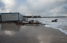 Zniszczenia po sztormie "Alex" - ustka24.info