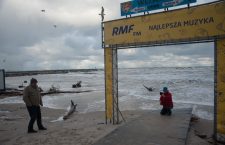 Zniszczenia po sztormie "Alex" - ustka24.info