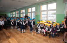 Ślubowanie uczniów pierwszej klasy w SP nr 2 w Ustce - ustka24.info