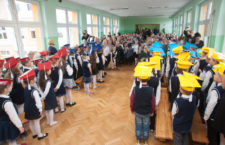 Ślubowanie uczniów pierwszej klasy w SP nr 2 w Ustce - ustka24.info