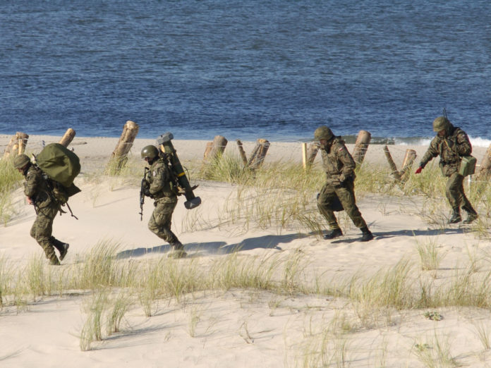 Trzech żołnierzy zostało rannych podczas ćwiczeń na usteckim poligonie - ustka24.info