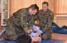 Kurs pierwszej pomocy medycznej dla nauczycieli klas mundurowych w CSMW Ustka - ustka24.info