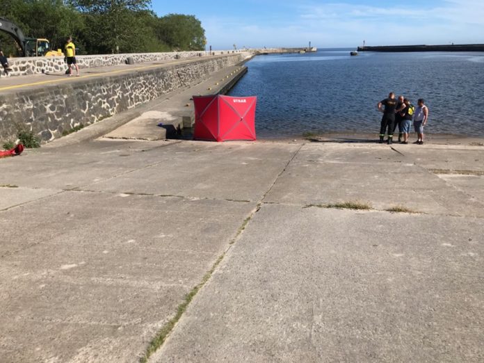 Ciało kobiety wyłowiono z kanału portowego w Ustce - ustka24.info