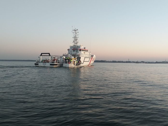 Kuter wędkarski "Hunter" z Ustki został uderzony przez inną jednostkę - ustka24.info