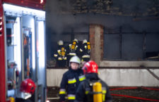 Pożar opuszczonego Zajazdu Bałtyckiego w Przewłoce - ustka24.info